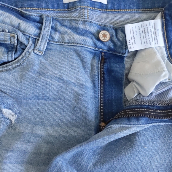 Jeans - Picture 2 of 3